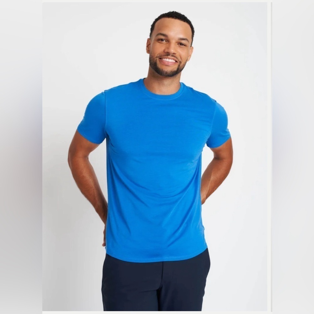 Kit and Ace Crew Neck Tee Blue Size Large